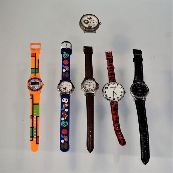 Vintage 90s Wrist Watch Lot Of 6 Not Working Parts Crafts Steampunk - Picture 1 of 9